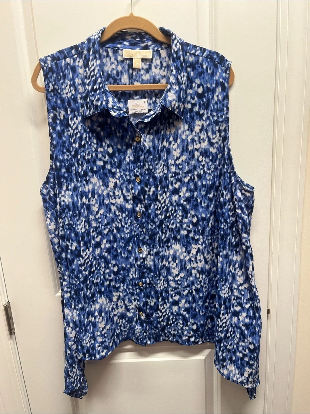 NWT MICHAEL Michael Kors Blue Ikat Sleeveless Hankhem Button Up Blouse 3X